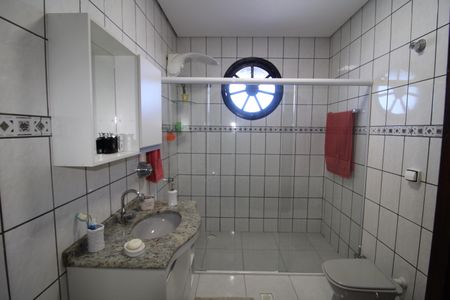 Casa à venda com 120m², 4 quartos e 4 vagasCasa 2 - Banheiro Suíte