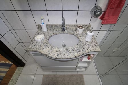 Casa à venda com 120m², 4 quartos e 4 vagasCasa 2 - Banheiro Suíte