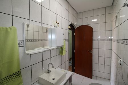Casa à venda com 120m², 4 quartos e 4 vagasCasa 2 - Banheiro Suíte 2