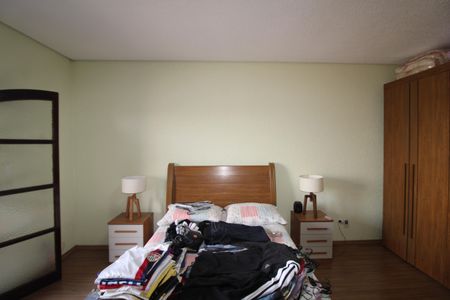 Casa à venda com 120m², 4 quartos e 4 vagasCasa 2 - Suíte