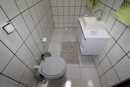 Casa à venda com 120m², 4 quartos e 4 vagasCasa 2 - Banheiro Suíte 2