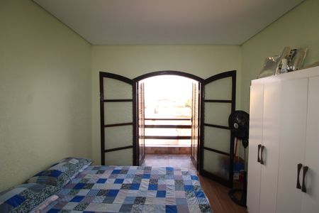 Casa à venda com 120m², 4 quartos e 4 vagasCasa 2 - Suíte 2