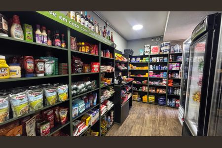 Apartamento à venda com 48m², 2 quartos e 1 vagaMini Mercado