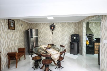 Casa à venda com 229m², 4 quartos e 3 vagasCozinha 2