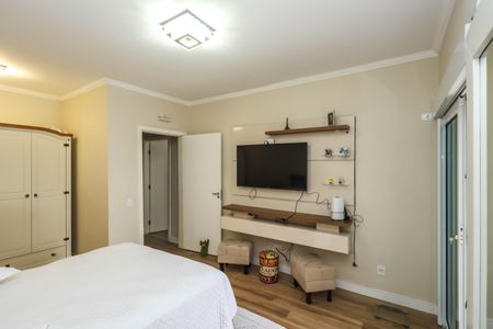 Casa à venda com 229m², 4 quartos e 3 vagasSuíte 4