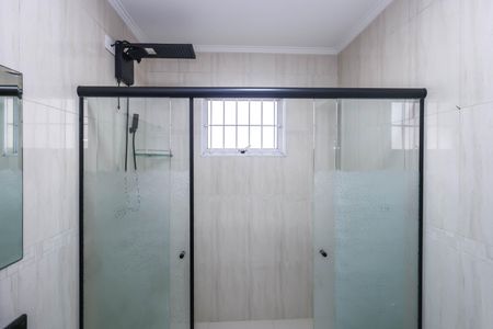 Casa à venda com 229m², 4 quartos e 3 vagasBanheiro da Suíte 1