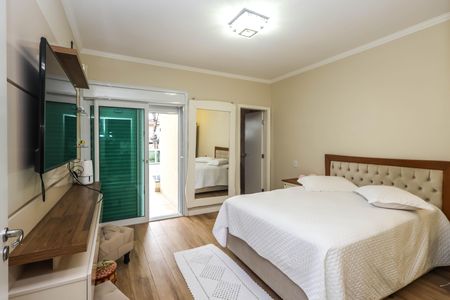 Casa à venda com 229m², 4 quartos e 3 vagasSuíte 4