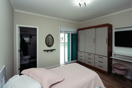 Casa à venda com 229m², 4 quartos e 3 vagasSuíte 3