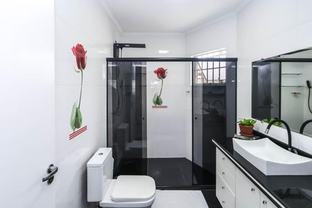 Casa à venda com 229m², 4 quartos e 3 vagasBanheiro da Suíte 3