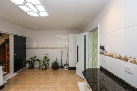 Casa à venda com 229m², 4 quartos e 3 vagasCozinha 1