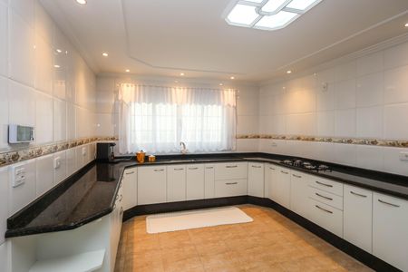 Casa à venda com 229m², 4 quartos e 3 vagasCozinha 1