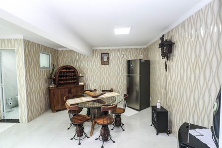 Casa à venda com 229m², 4 quartos e 3 vagasCozinha 2