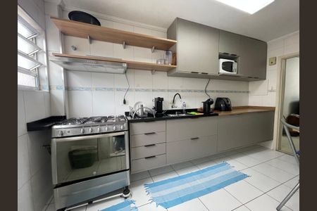 Apartamento à venda com 98m², 4 quartos e sem vagaCozinha