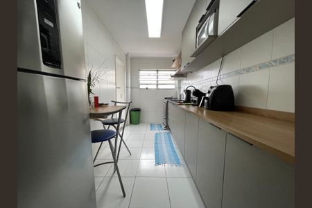 Apartamento à venda com 98m², 4 quartos e sem vagaCozinha