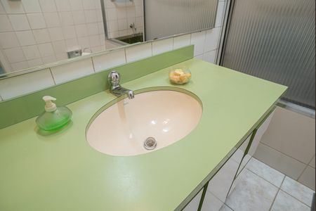 Apartamento à venda com 96m², 2 quartos e sem vagaBanheiro