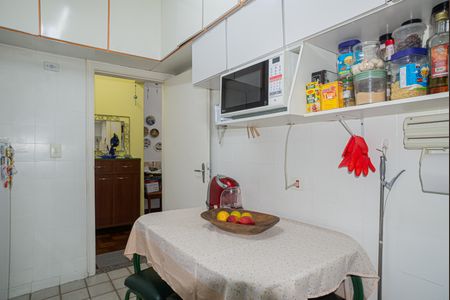 Apartamento à venda com 96m², 2 quartos e sem vagaCozinha