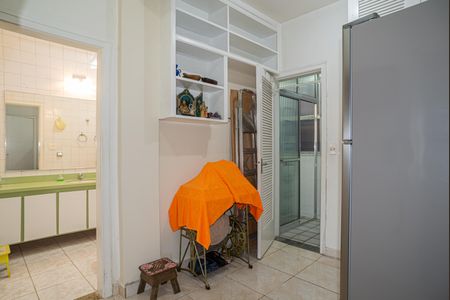 Apartamento à venda com 96m², 2 quartos e sem vagaDespensa