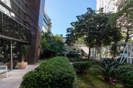 Apartamento à venda com 43m², 1 quarto e 1 vagaEntrada