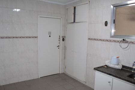 Apartamento à venda com 125m², 3 quartos e sem vagaCozinha