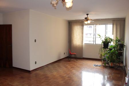 Apartamento à venda com 125m², 3 quartos e sem vagaSala