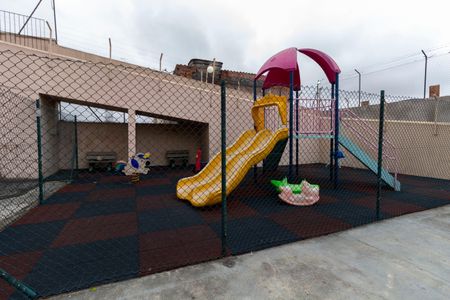 Apartamento para alugar com 72m², 3 quartos e 1 vaga Apartamento para alugar com 72m², 3 quartos e 1 vagaÁrea comum - Playground