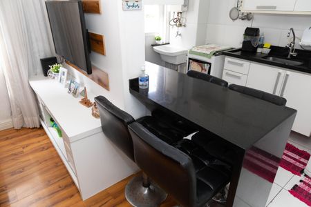 Apartamento à venda com 43m², 2 quartos e 1 vaga Apartamento à venda com 43m², 2 quartos e 1 vagaSala
