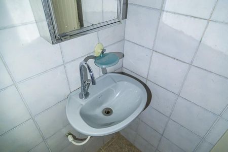 Casa à venda com 165m², 2 quartos e 1 vaga Casa à venda com 165m², 2 quartos e 1 vagaBanheiro