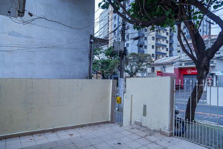 Casa à venda com 165m², 2 quartos e 1 vaga Casa à venda com 165m², 2 quartos e 1 vagaGaragem