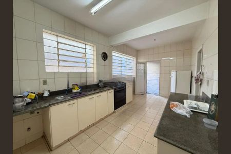 Casa para alugar com 389m², 6 quartos e 2 vagas