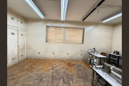 Casa para alugar com 389m², 6 quartos e 2 vagas