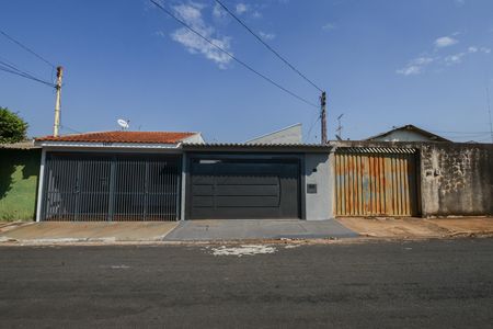 Casa para alugar com 220m², 3 quartos e 1 vagaFachada