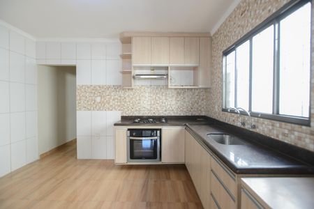 Casa para alugar com 220m², 3 quartos e 1 vagaCozinha
