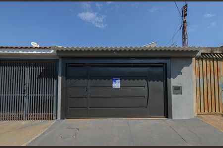 Casa para alugar com 220m², 3 quartos e 1 vagaPlaquinha