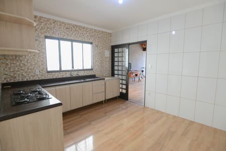 Casa para alugar com 220m², 3 quartos e 1 vagaCozinha