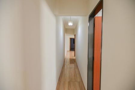 Casa para alugar com 220m², 3 quartos e 1 vagaCorredor