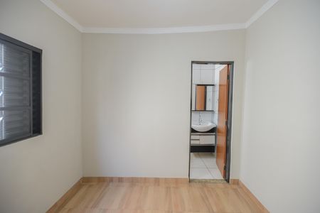 Casa para alugar com 220m², 3 quartos e 1 vagaSuíte 1
