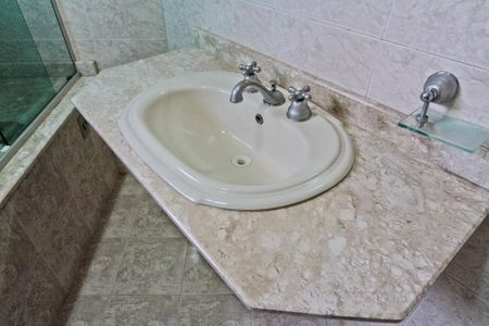 Casa à venda com 320m², 3 quartos e 10 vagasBanheiro da Suíte