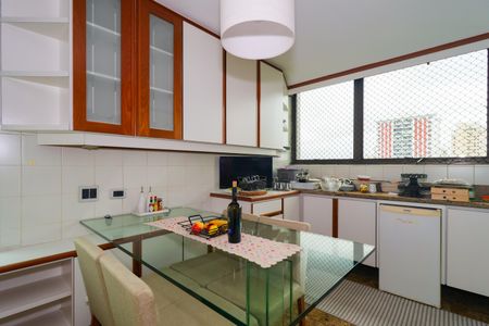 Apartamento para alugar com 520m², 3 quartos e 4 vagasCozinha