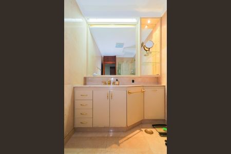 Apartamento para alugar com 520m², 3 quartos e 4 vagasBanheiro da Suíte 3