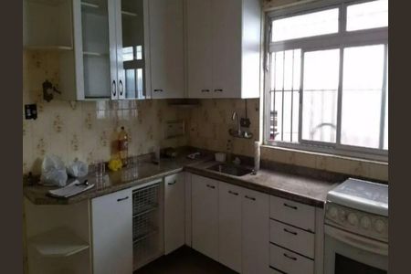 Casa à venda com 2 quartos, 140m² em Vila Guarani, São Paulo