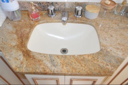 Apartamento à venda com 117m², 3 quartos e 2 vagasBanheiro Social