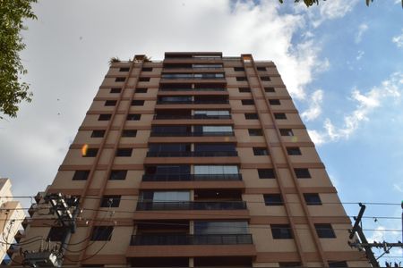 Apartamento à venda com 117m², 3 quartos e 2 vagasFachada