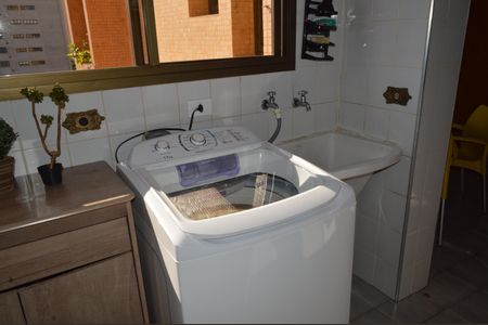 Apartamento à venda com 117m², 3 quartos e 2 vagasÁrea de Serviço