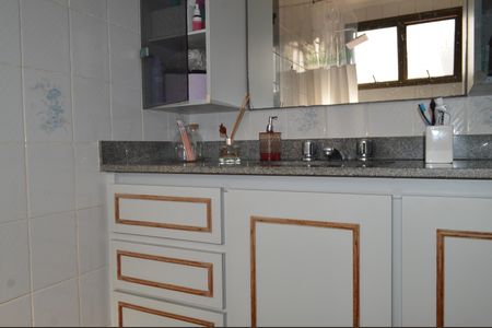 Apartamento à venda com 117m², 3 quartos e 2 vagasBanheiro da Suíte