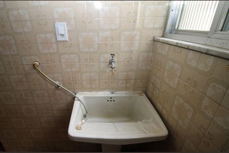 Apartamento para alugar com 72m², 3 quartos e 1 vagaÁrea de Serviço tanque