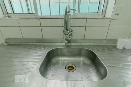 Casa à venda com 130m², 3 quartos e 2 vagas Casa à venda com 130m², 3 quartos e 2 vagasCozinha