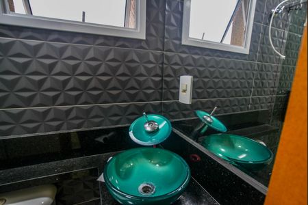 Apartamento para alugar com 110m², 2 quartos e 2 vagasBanheiro Social