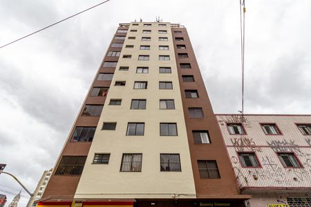 Apartamento à venda com 47m², 1 quarto e sem vaga Apartamento à venda com 47m², 1 quarto e sem vagaFachada