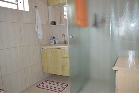 Casa à venda com 180m², 3 quartos e 2 vagasBanheiro da Suíte 2