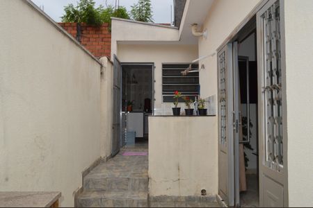 Casa à venda com 180m², 3 quartos e 2 vagasCorredor